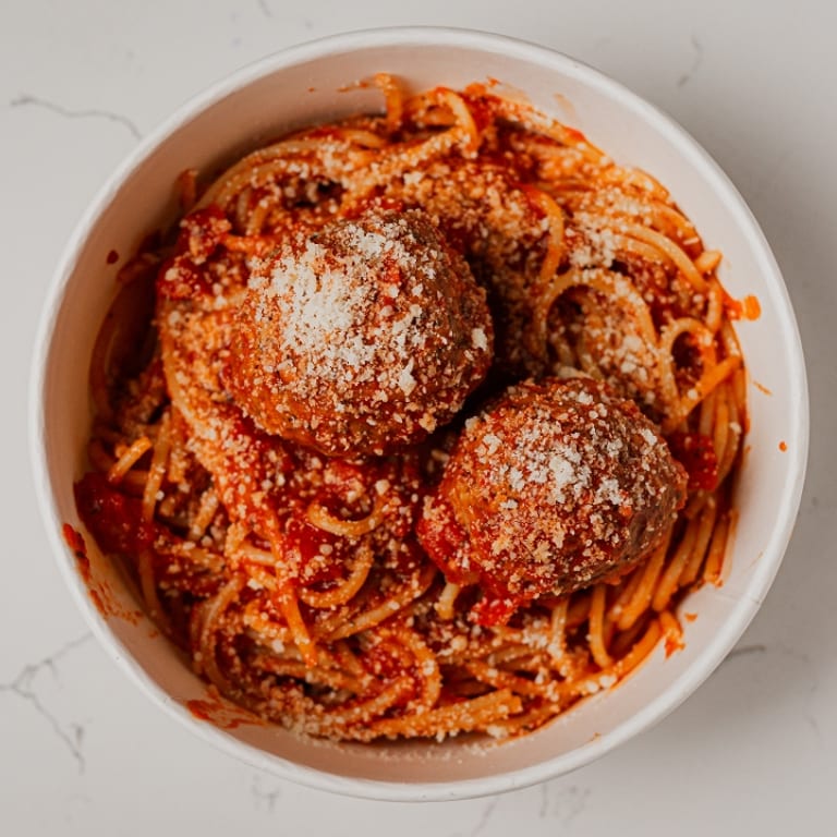 Cacio e Pepe: A Classic Italian Pasta Dish